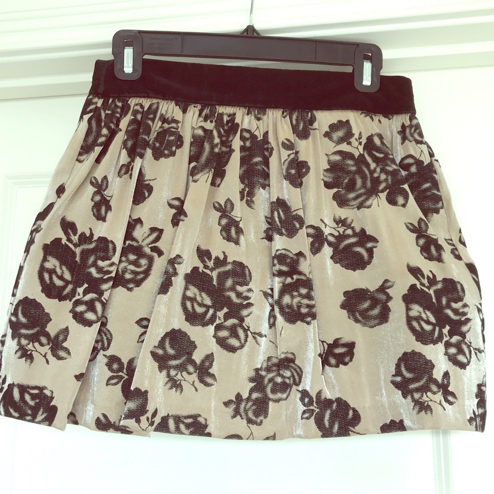 Junior’s skirt
